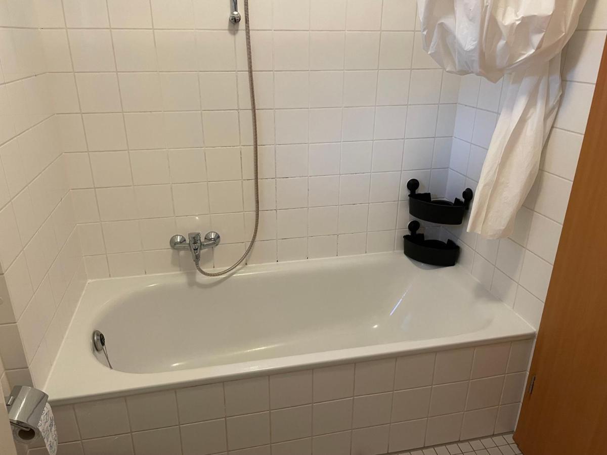 Ferienwohnung Mit 2 Zimmer, Kueche, Bad, In Saarbrücken Zewnętrze zdjęcie